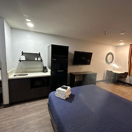 Pinetop Studio Suites 外观 照片