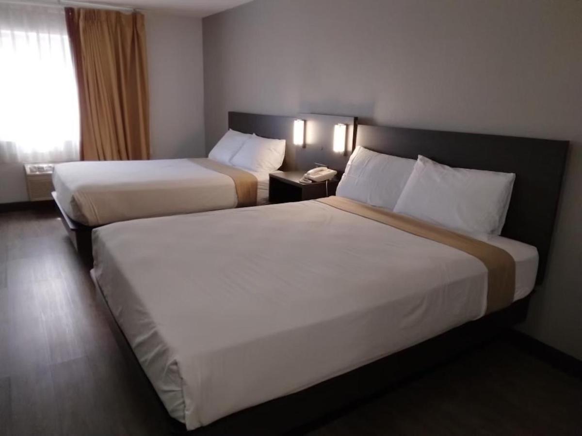 Pinetop Studio Suites 外观 照片