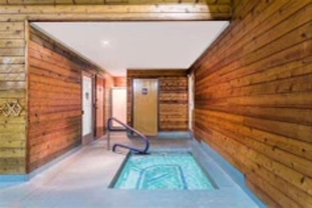 Pinetop Studio Suites 外观 照片