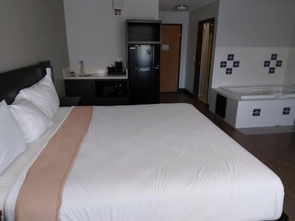 Pinetop Studio Suites 外观 照片