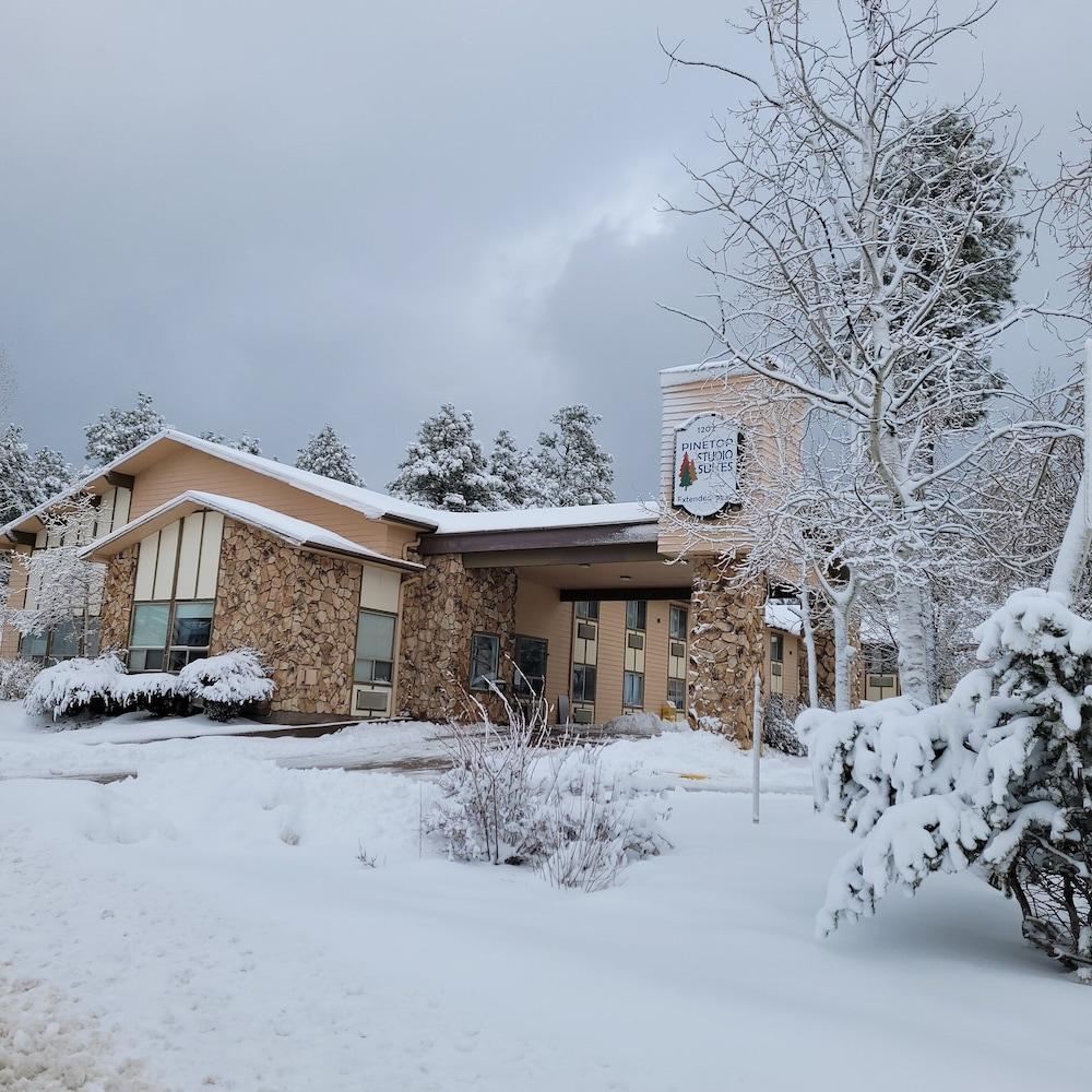 Pinetop Studio Suites 外观 照片