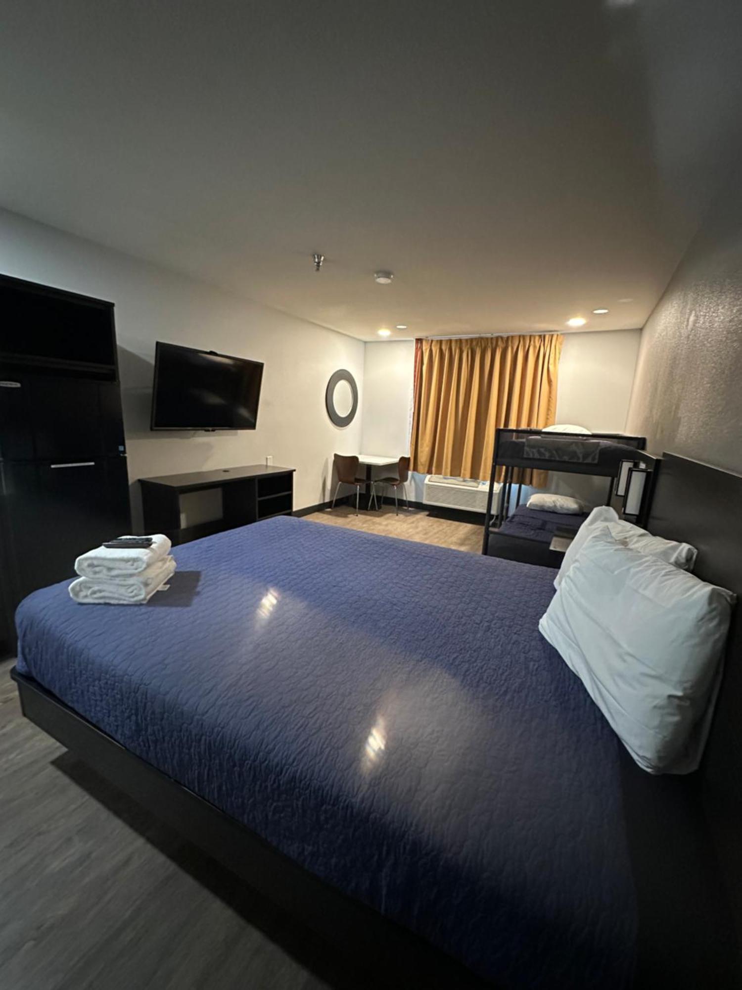 Pinetop Studio Suites 外观 照片