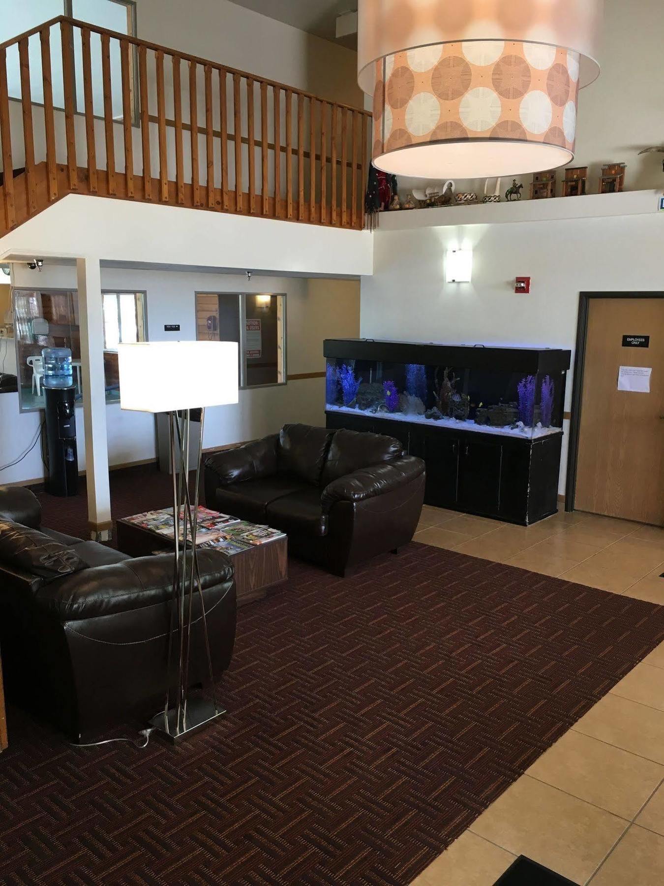 Pinetop Studio Suites 外观 照片