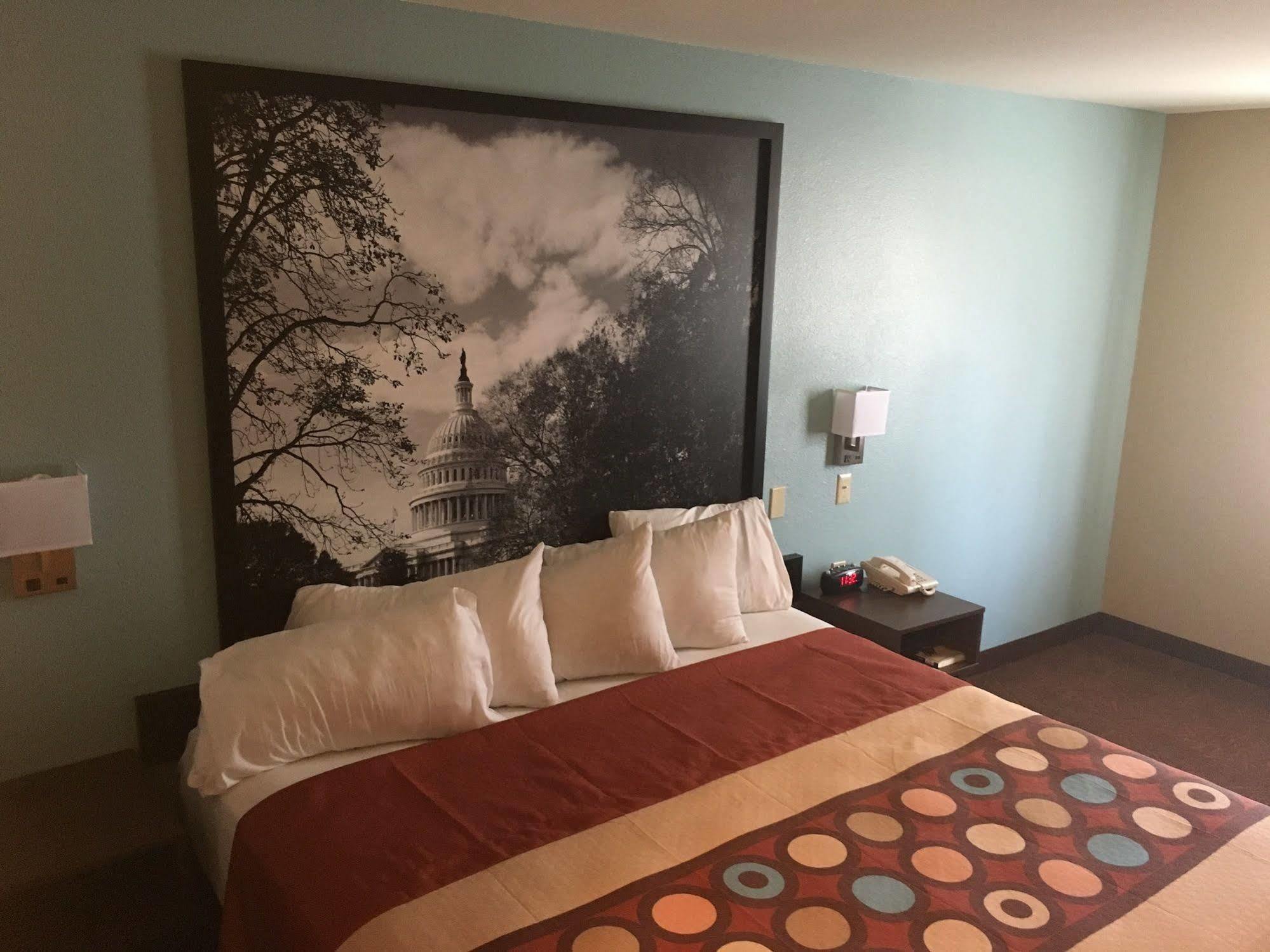 Pinetop Studio Suites 外观 照片